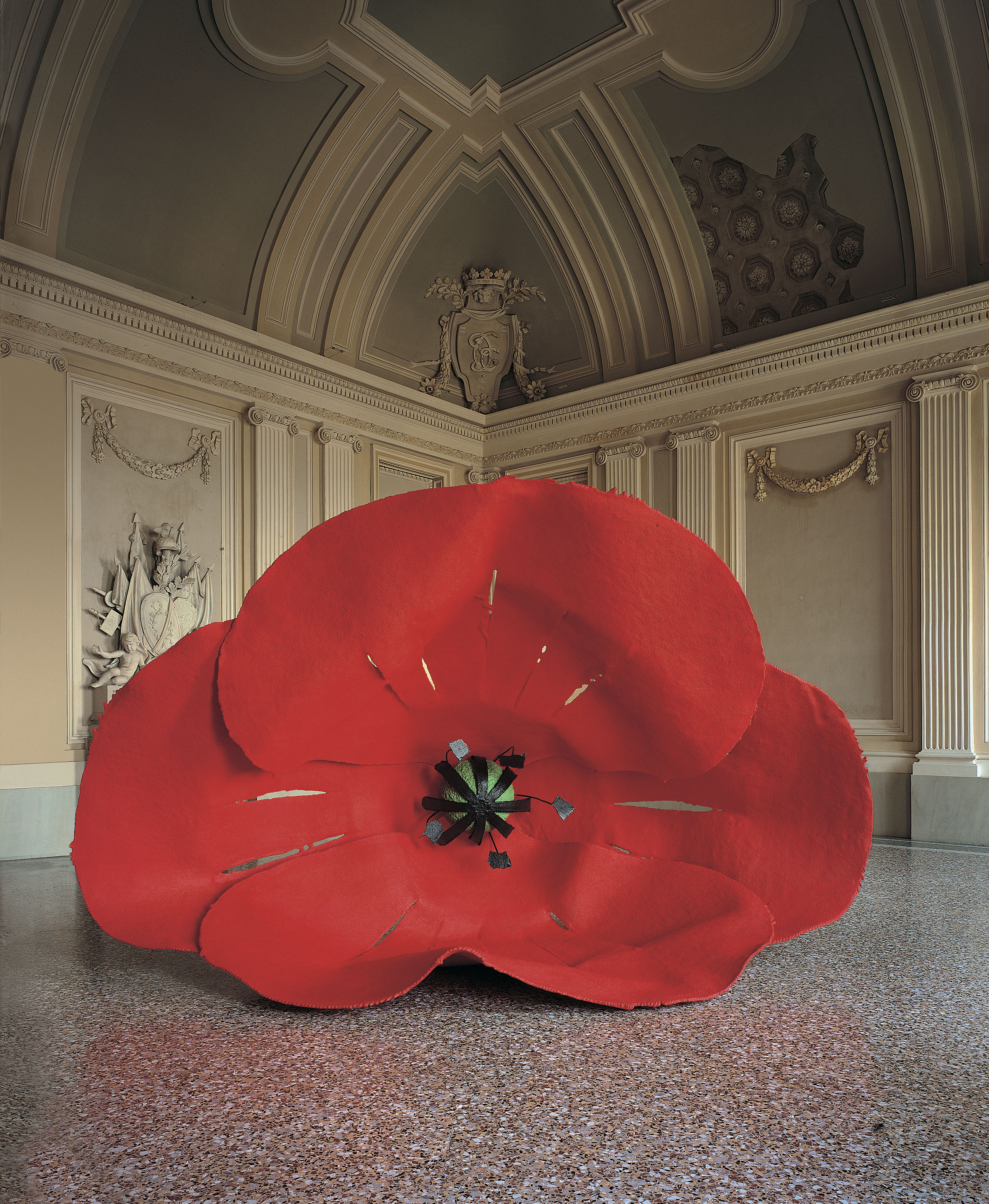 Claes Oldenburg Coosje van Bruggen, Dropped Flower, 2006